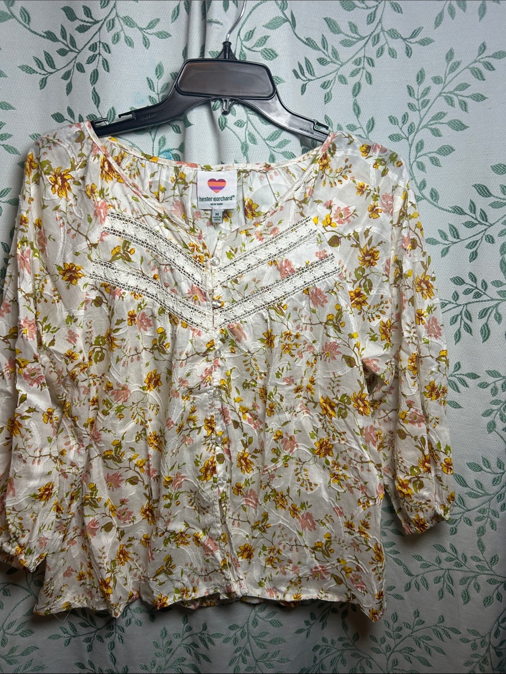 Hester & Rachel Cream Floral Lace-Trim Button Front Blouse